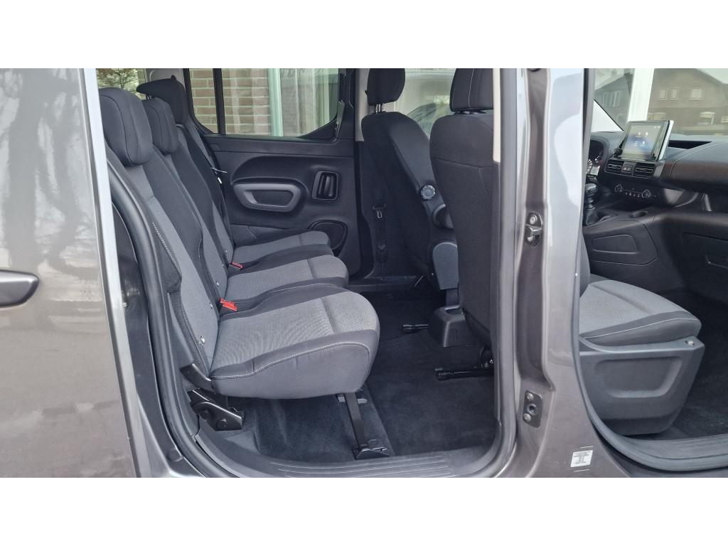 Toyota ProAce CITY Verso 1.2 Turbo Live L2 7 Pers Long, Stoelverwarming, 47545333-4.jpg | Autobedrijf Colijn